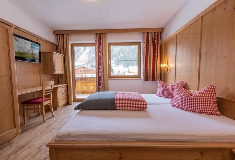 هتل Alpenchalet Vital