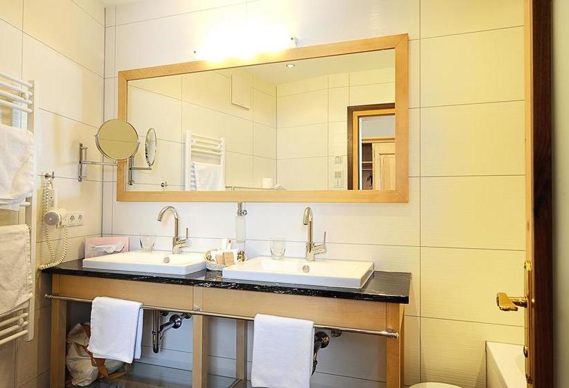 호텔 Alpvita Piz Tasna