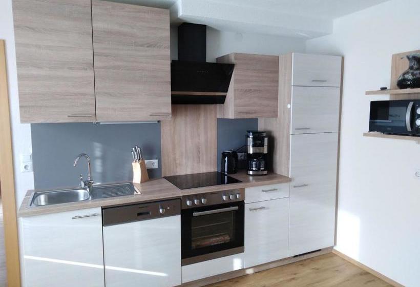 ホテル Apart Almrausch