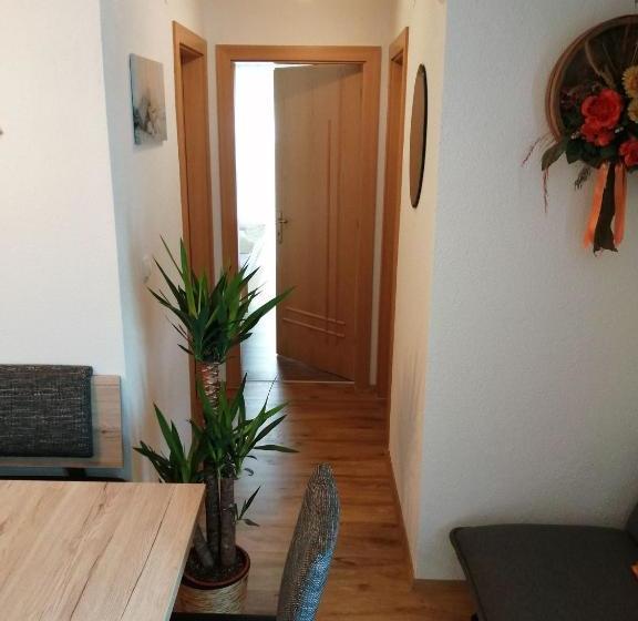 ホテル Apart Almrausch