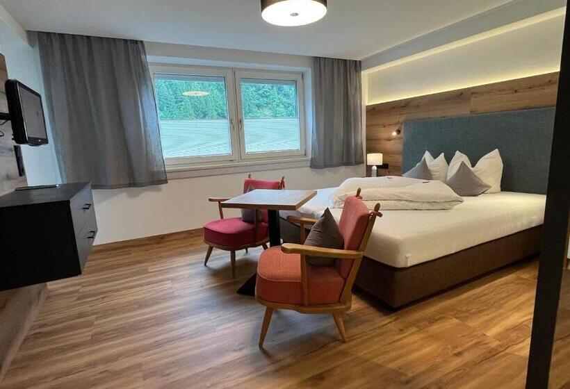 Отель Apart Matthias