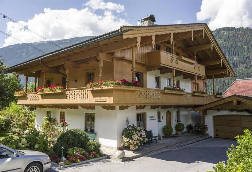 Отель Apartments Mayrhofen Im Landhaus Johannes – Ferienwohnungen Im Zillertal