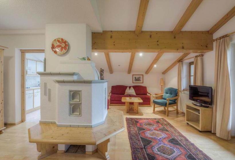 Отель Apartments Mayrhofen Im Landhaus Johannes – Ferienwohnungen Im Zillertal