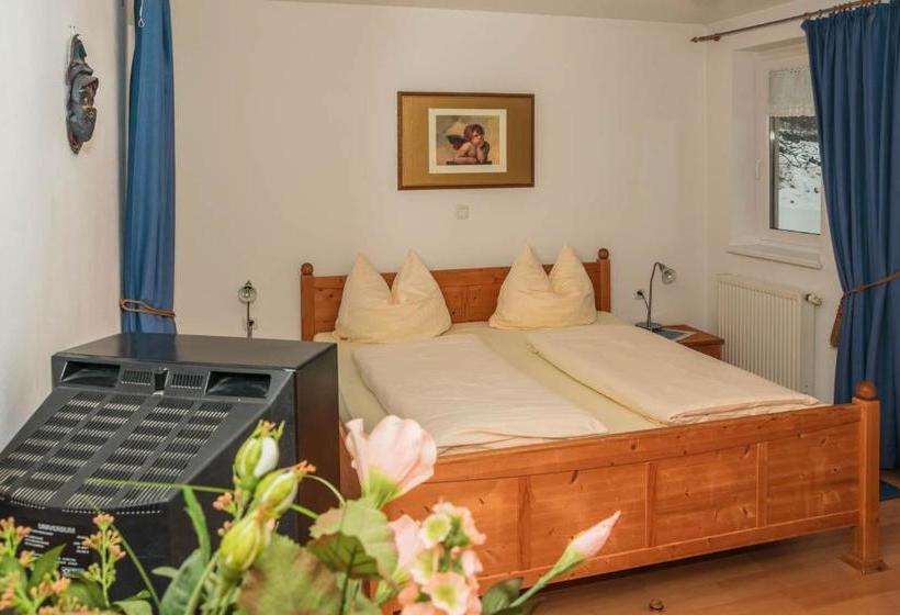 فندق Appartementhaus Saroja