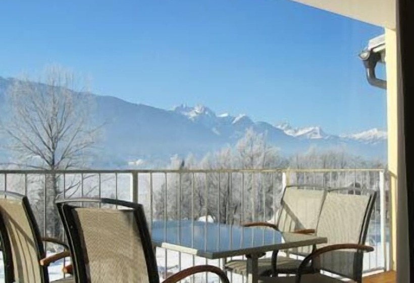 هتل Appartements De Luxe Schluga