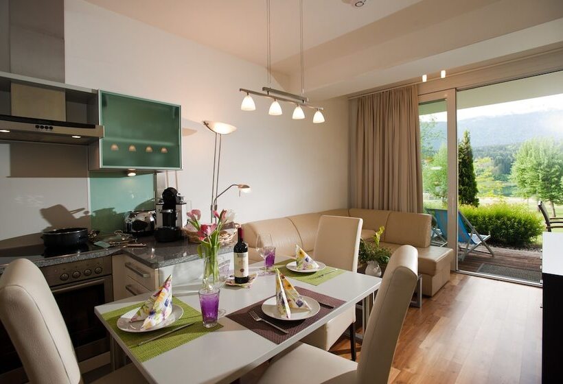 هتل Appartements De Luxe Schluga