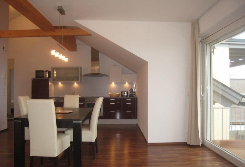 هتل Appartements De Luxe Schluga