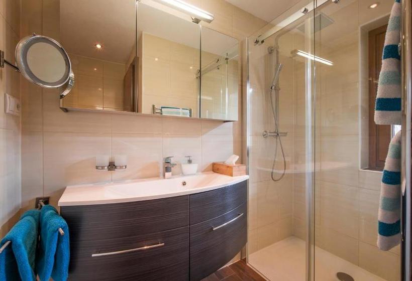 בית מלון כפרי Appartements Enzian