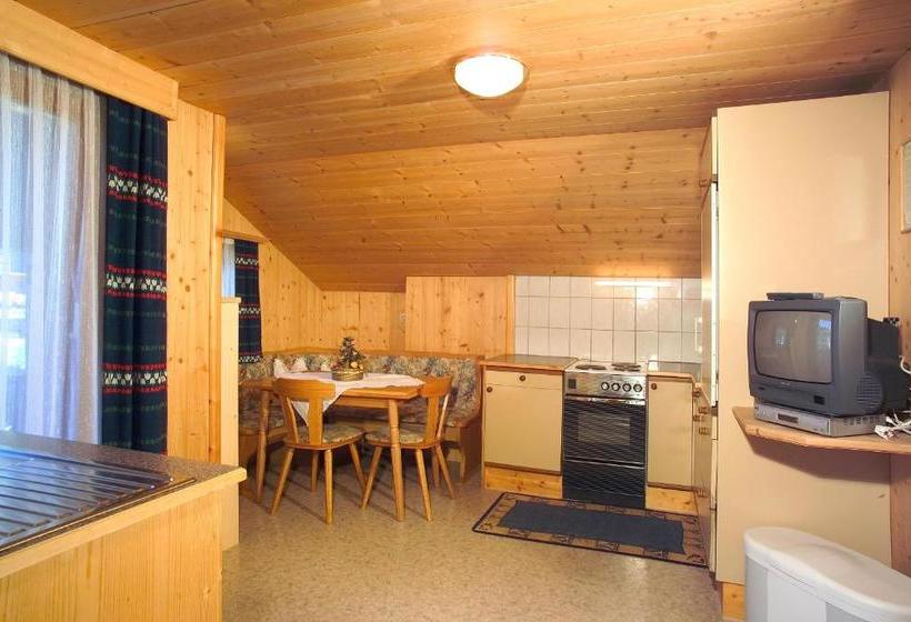 Отель Appartements Gufler