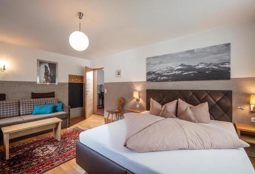 فندق Appartements Rieser In Mayrhofen