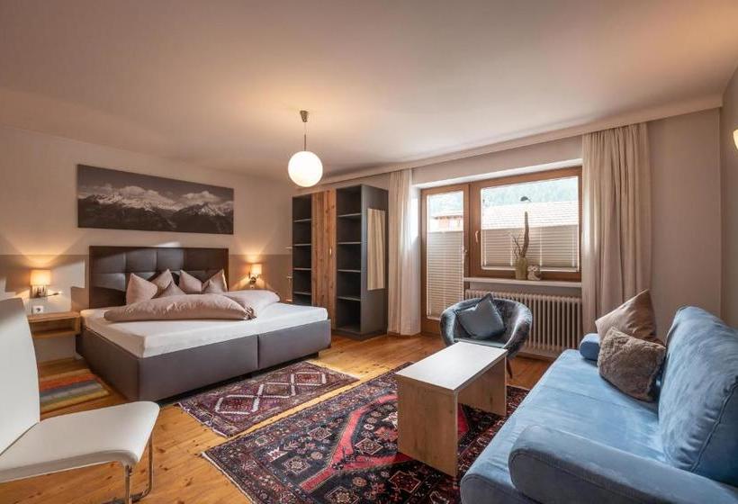 فندق Appartements Rieser In Mayrhofen