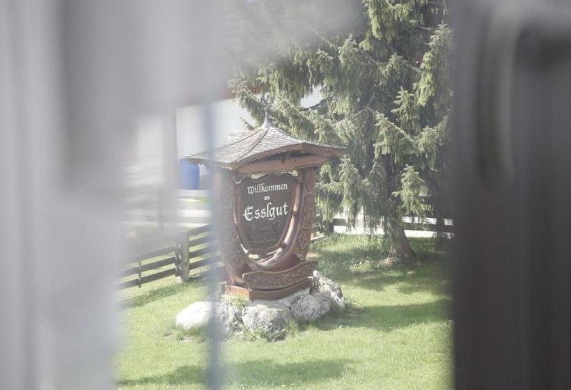 هتل Bauernhof Esslgut