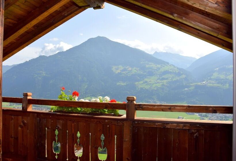 בית מלון כפרי Chalets & Apartments Wachterhof