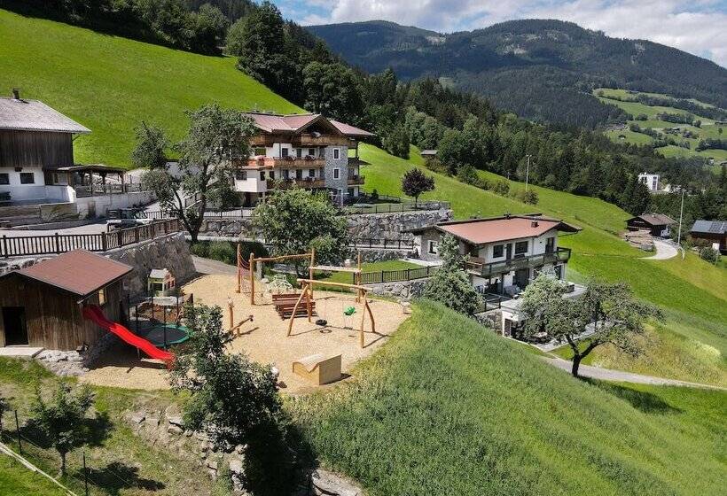 בית מלון כפרי Chalets & Apartments Wachterhof