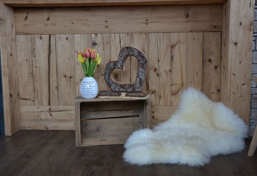 בית מלון כפרי Chalets & Apartments Wachterhof