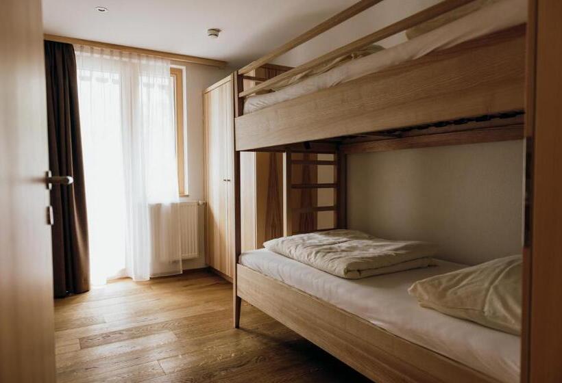 فندق Dorfgasthof Adler