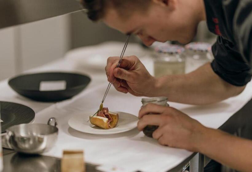 فندق Dorfgasthof Adler