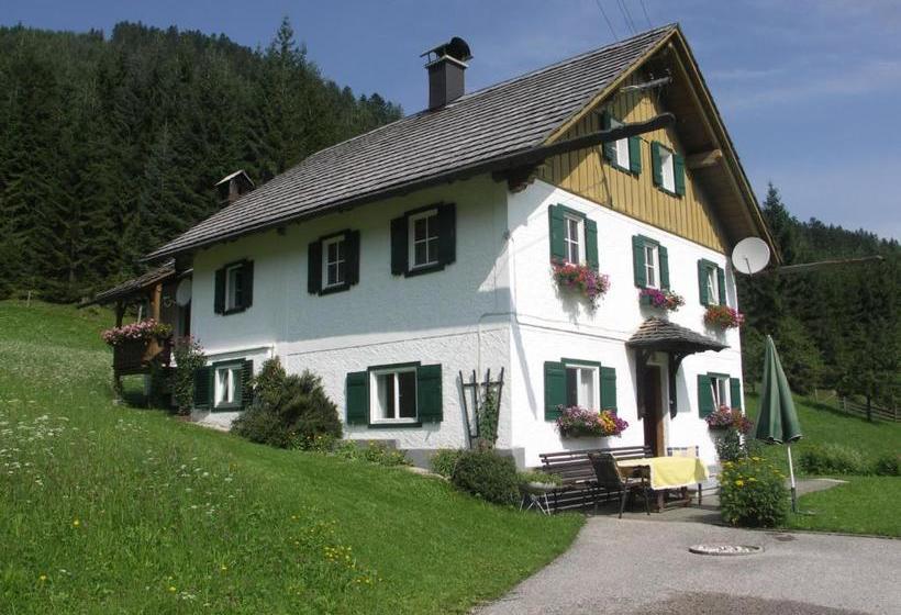 هتل Ferienhaus Asserbach