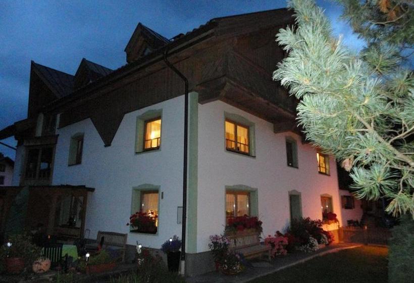 Отель Ferienwohnungen Pahle