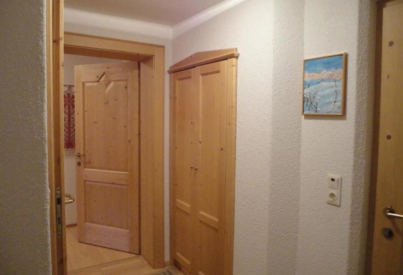 Отель Ferienwohnungen Pahle