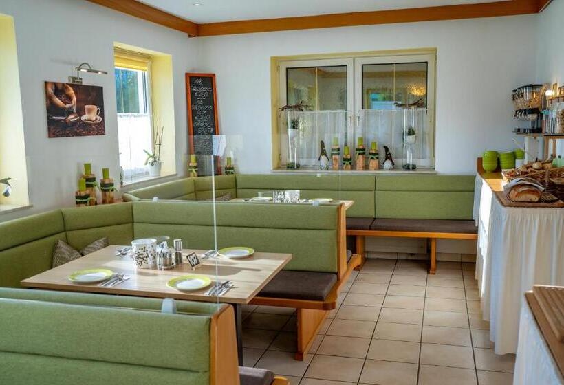 酒店 Frühstückspension Haus Ahamer