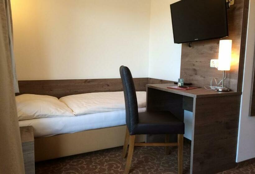 ホテル Gasthof Süss