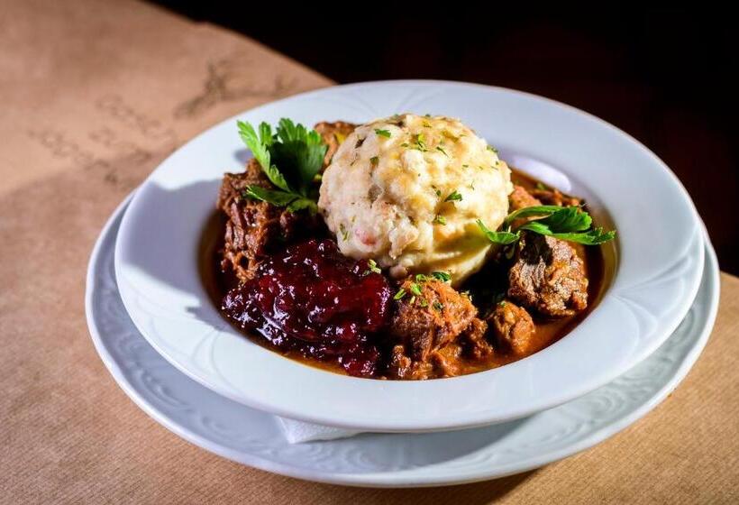 هتل Gasthof Zum Jägerwirt