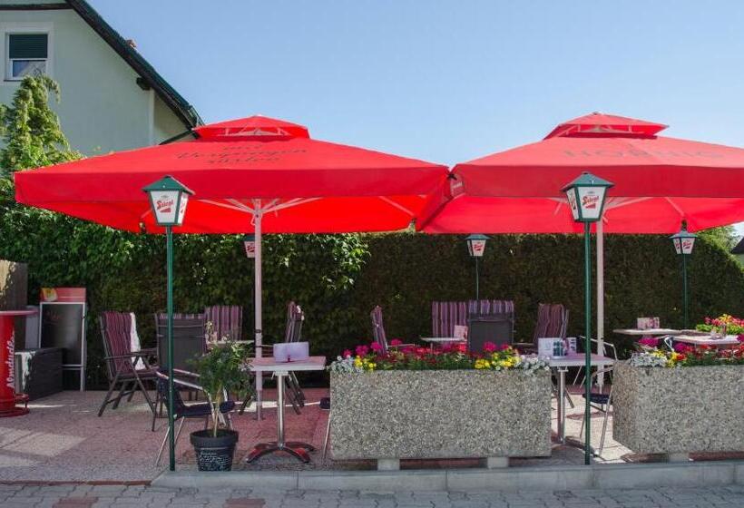Отель Gästehaus Cafe Andrea