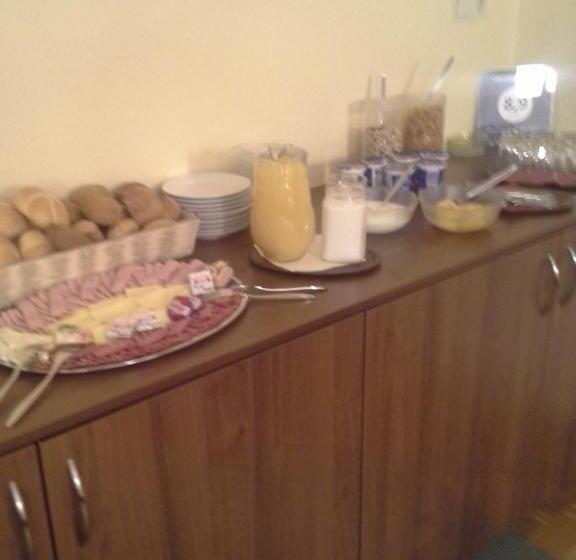 호텔 Gästehaus Kuen