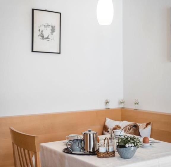 فندق Gästehaus Manuela Puchmayr