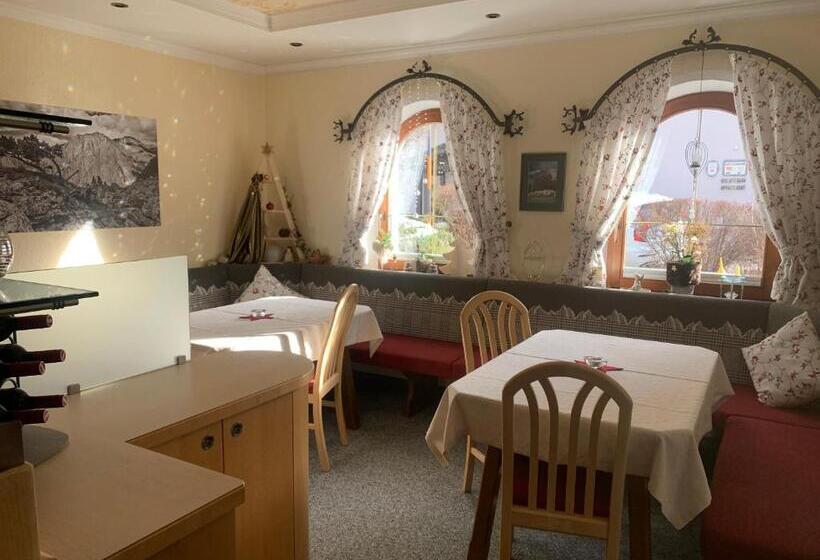 호텔 Gästehaus Sissy