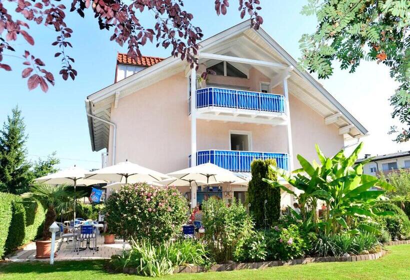 هتل Happy Lake By Thomas Strugger