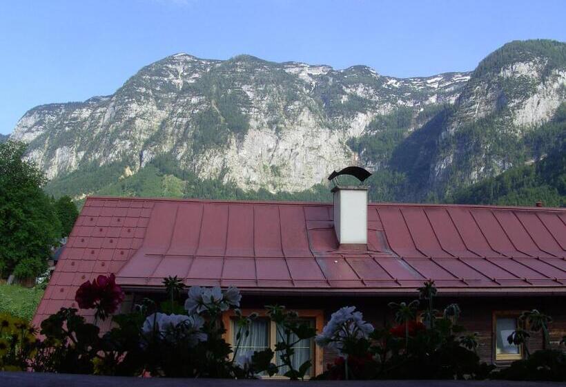فندق Haus Alpenrose