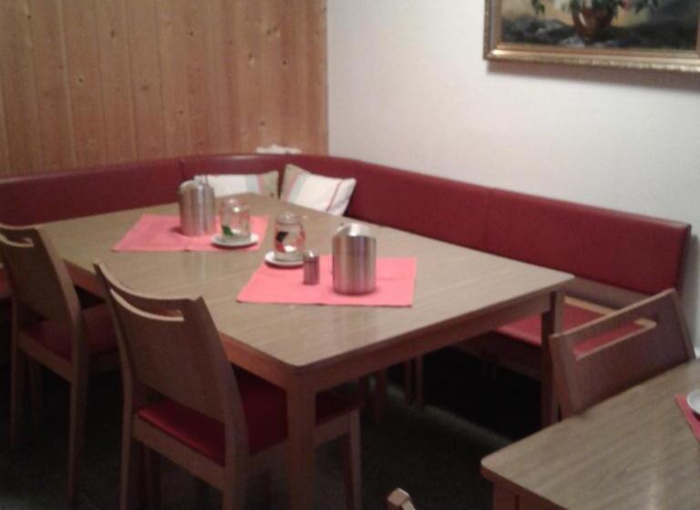 فندق Haus Alpenrose