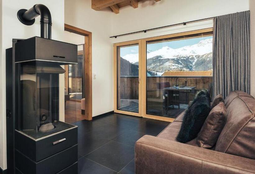 בית מלון כפרי Haus Piz Lad