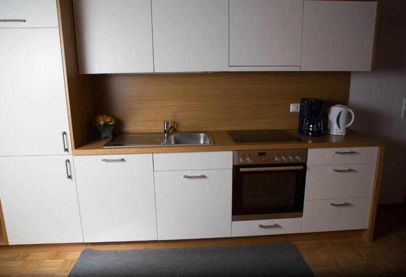 فندق Haus Theresia