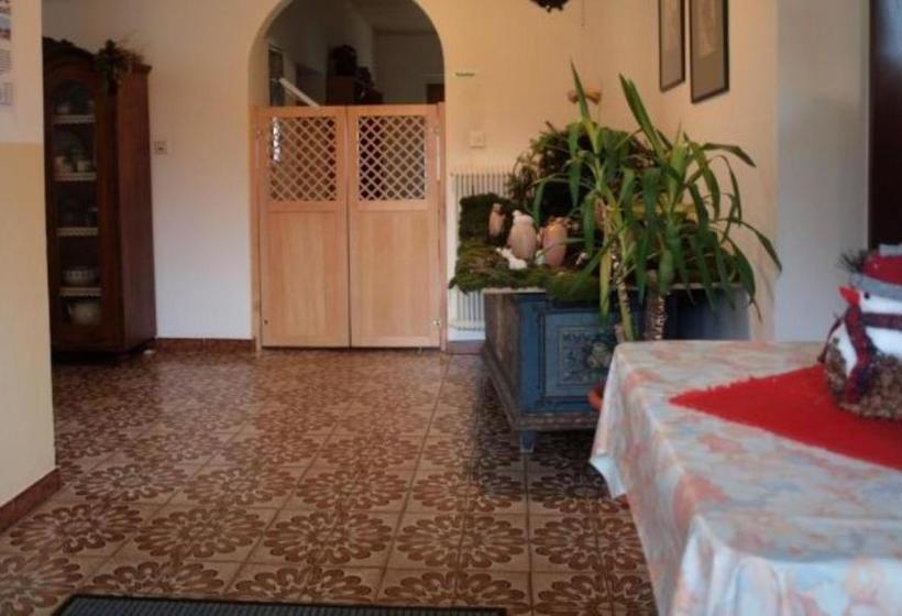 בית מלון כפרי Pension Bernhards