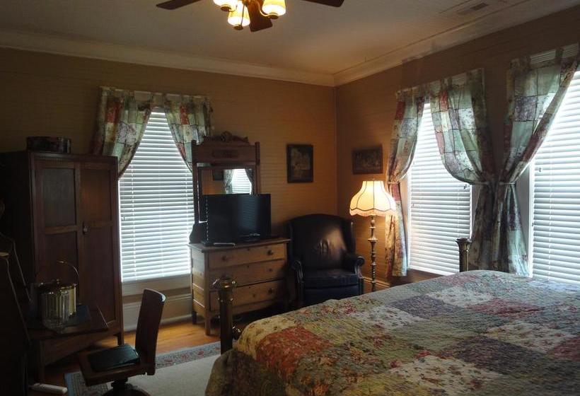 فندق Lake Allatoona Inn