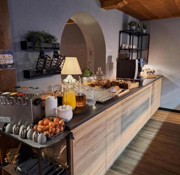 ホテル Post Garni