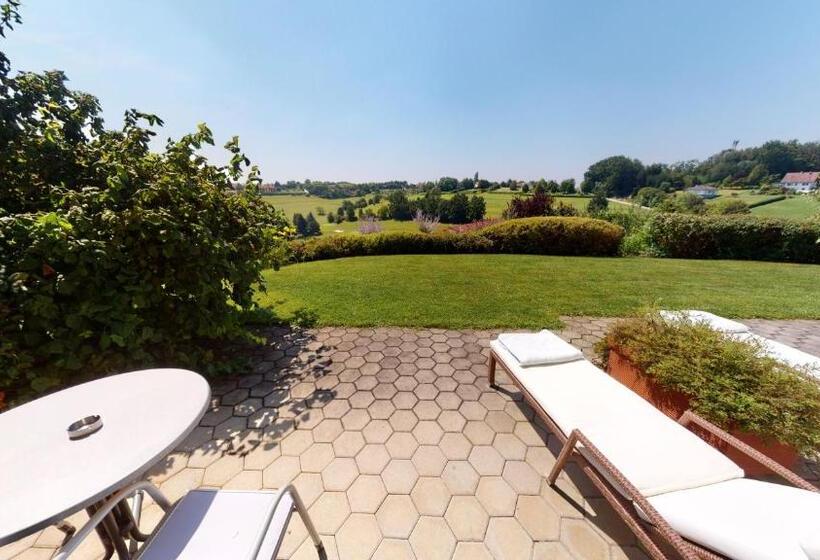 Отель Landhaus Eder