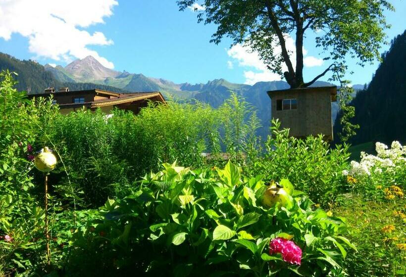 هتل Ferienhaus Gredler