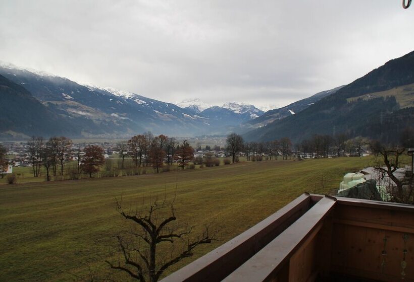 فندق Landhaus Zeller