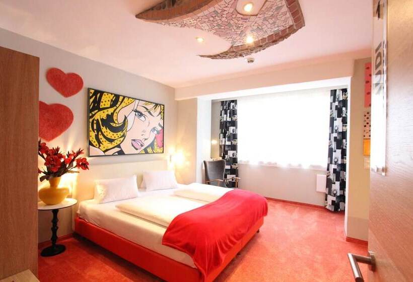 酒店 Malerwinkl Restaurant + Kunst