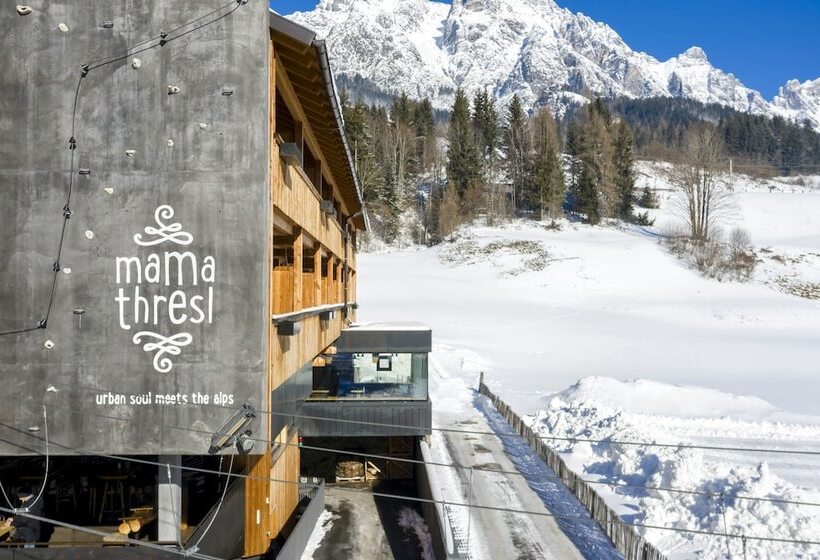 ホテル Mama Thresl