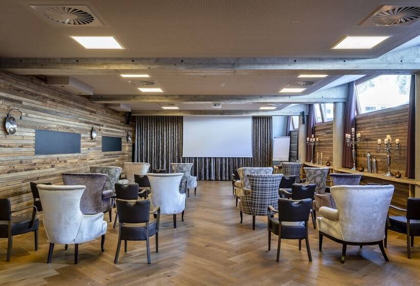 ホテル Mama Thresl