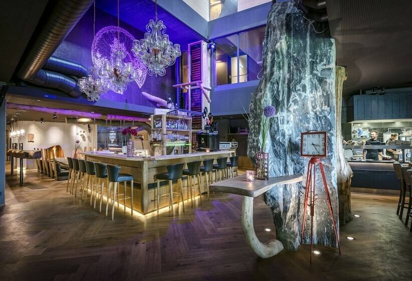 ホテル Mama Thresl