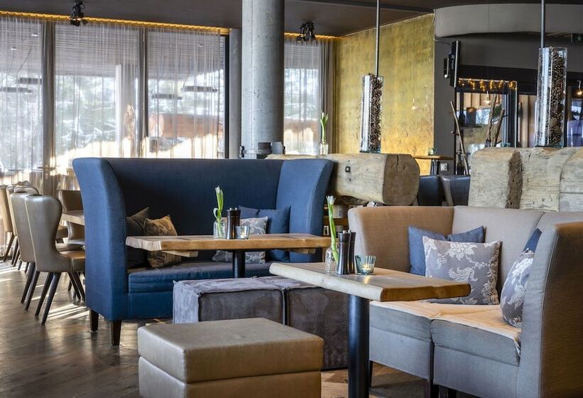 ホテル Mama Thresl