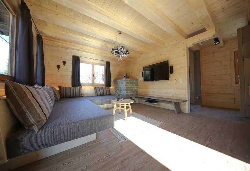 בית מלון כפרי Montana Apartments