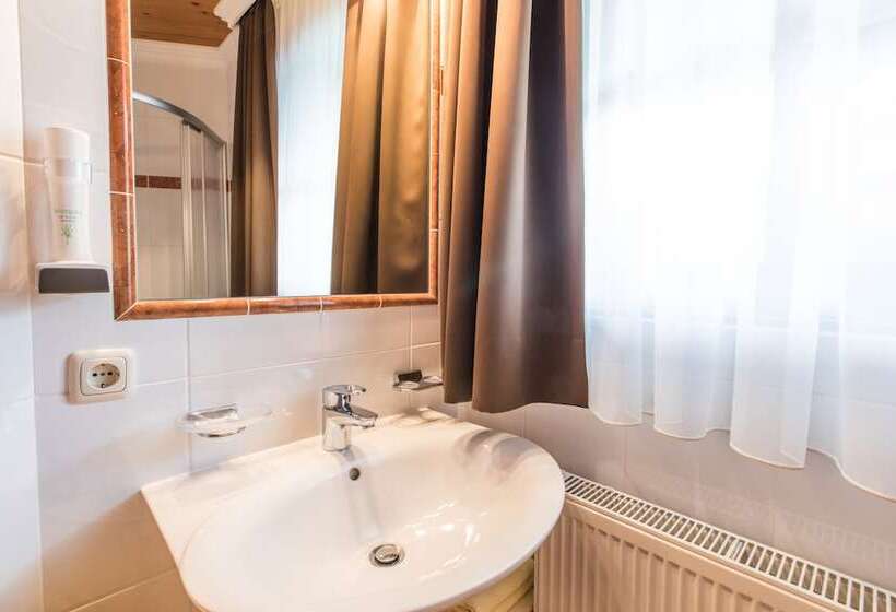 فندق Niederreiter