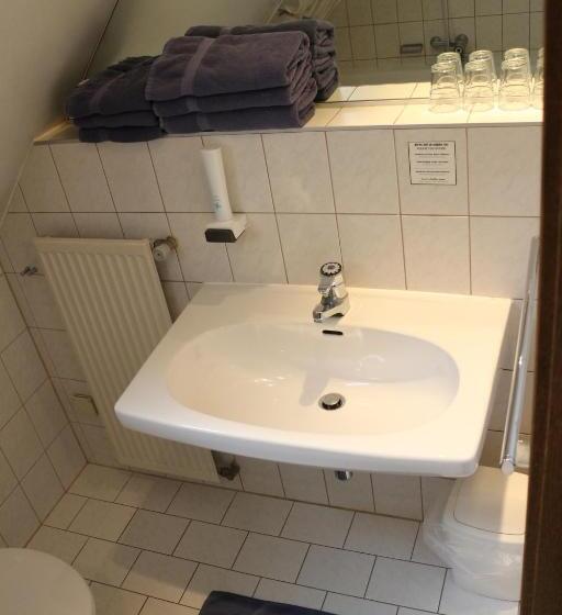 Отель Pension Alt Strassgang